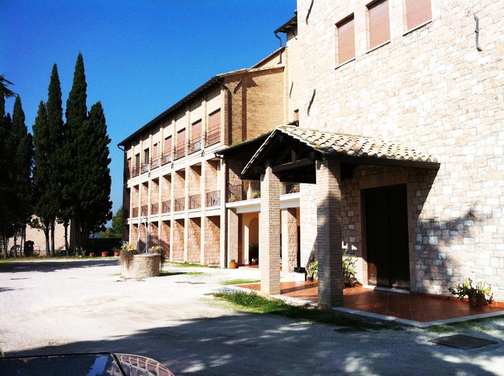 Assisi Garden Hotel Exterior photo
