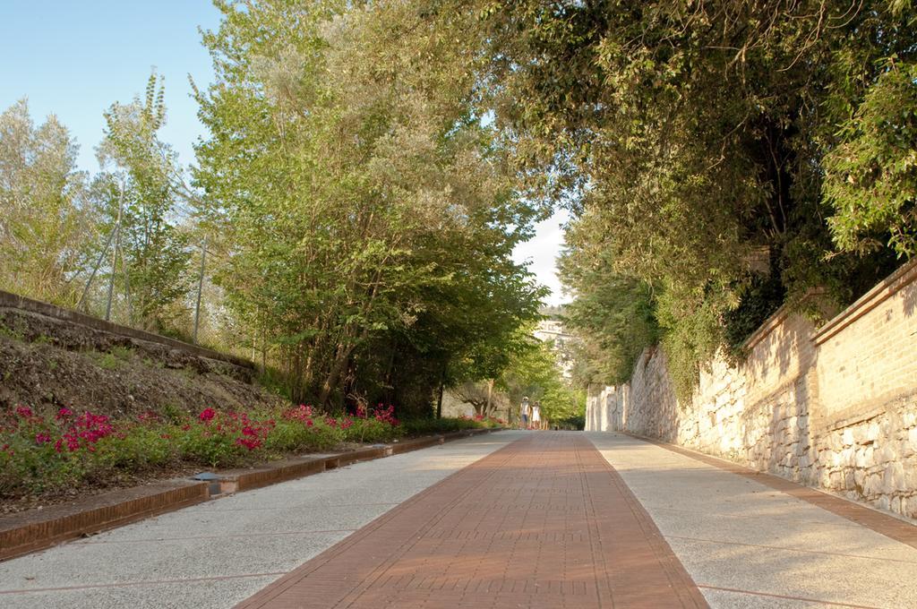 Assisi Garden Hotel Exterior photo