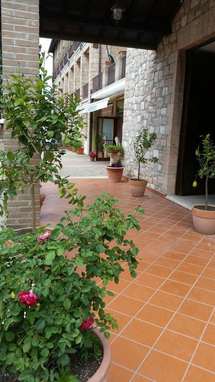 Assisi Garden Hotel Exterior photo