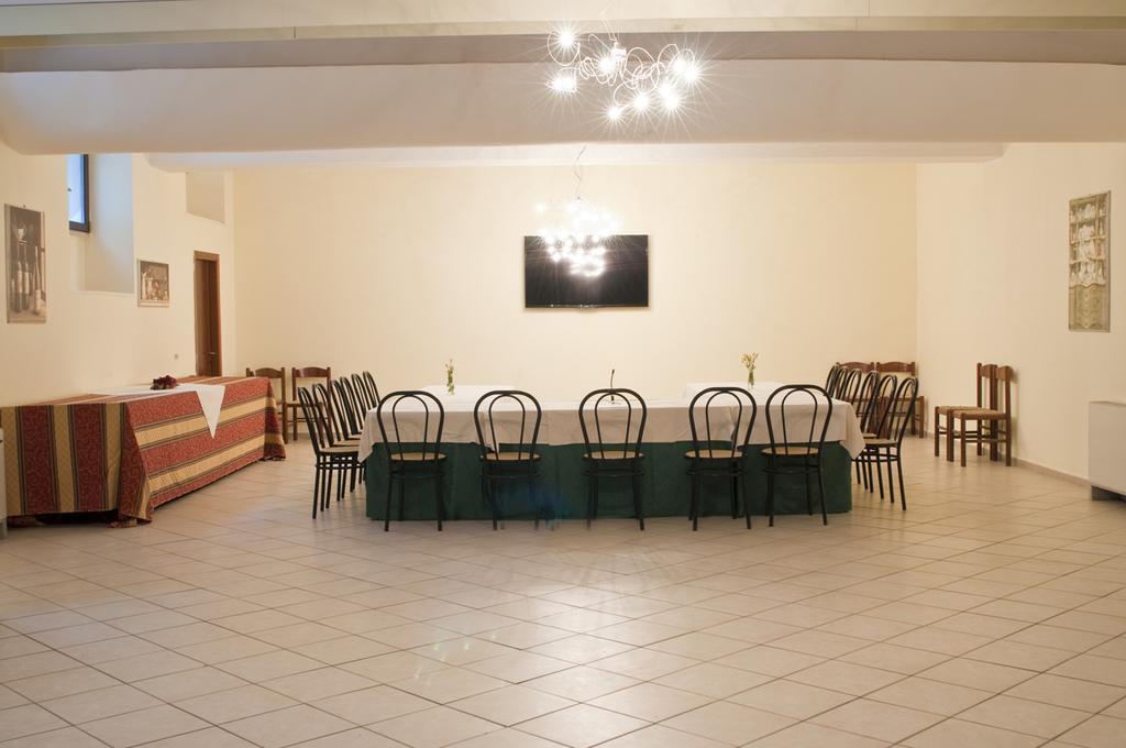Assisi Garden Hotel Exterior photo